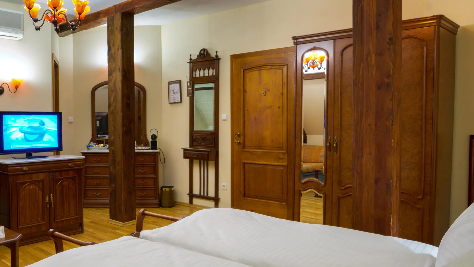Josephine Old Town Square Hotel - Czech Leading Hotels Prague 4*,